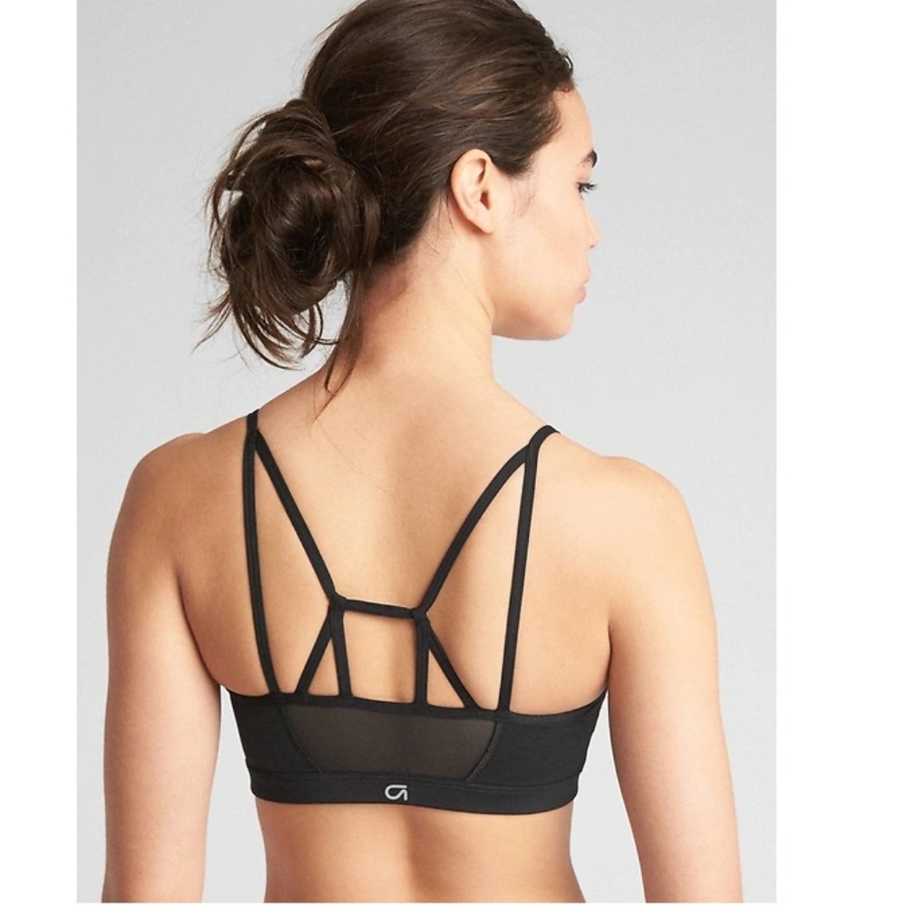 NWT GapFit'18 Low Impact Strappy Sports Bra v33SL - Picture 2 of 3